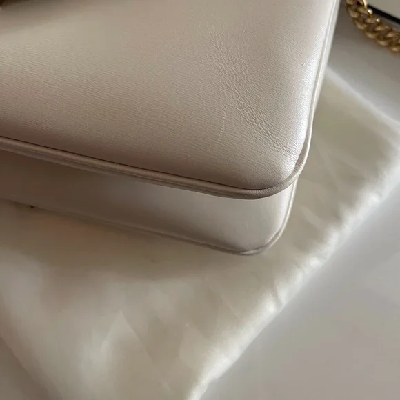 Gucci Rajah Medium Shoulder Bag - Picture 11 of 13